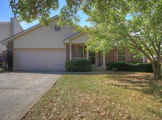 1232 Spring Run Rd, Lexington, KY 40514