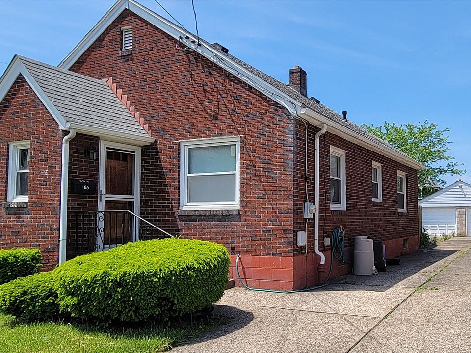 1st image of 306 E 31st St