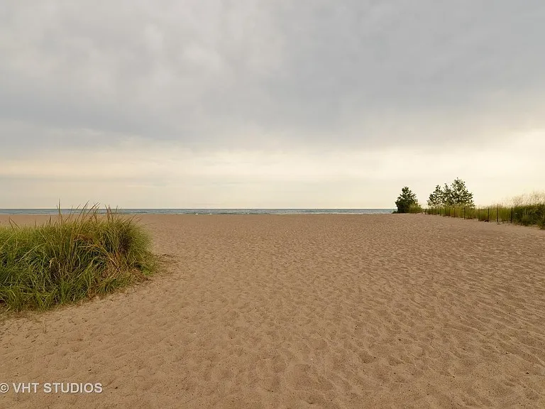1127 W Farwell Ave #207 — Photo 7