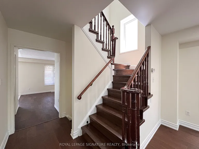 99 Tansley Cres — Photo 20