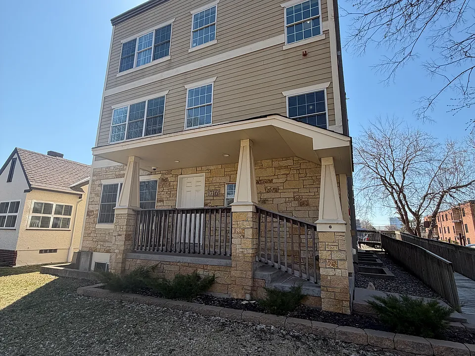 1716 Rollins Ave SE #4