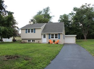 1453 Chestnut Grove Rd, Pottstown, PA 19464