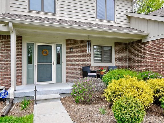 2nd image of 176 Berkshire Ln