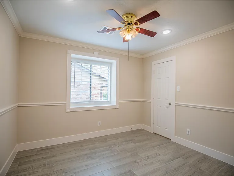 3919 Wintergreen Dr — Photo 10
