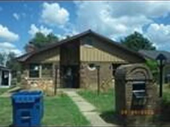 2315 8th St, Clarksdale, MS 38614