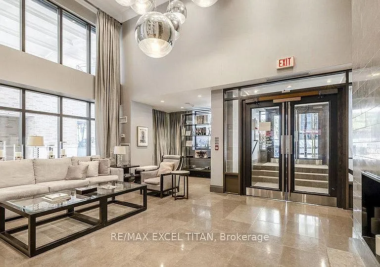 35 Hayden St #416 — Photo 8