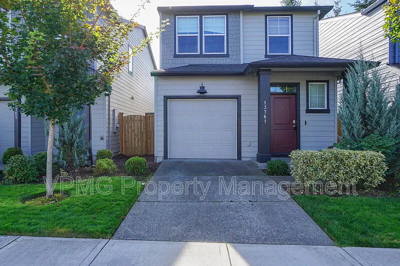 3 bed, 2.5 bath, 1492 sqft, $2,495 — Photo 2