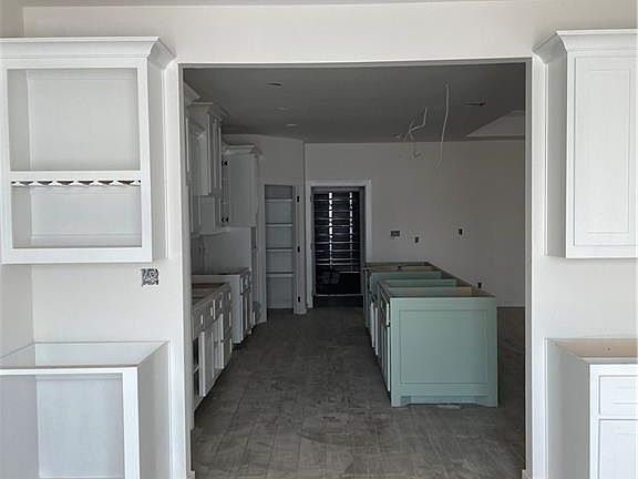 3rd image of 4117 Karo Dr