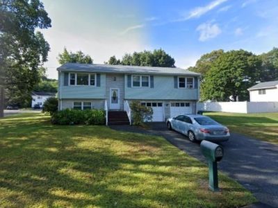 12 Whittier Dr, Coventry, RI, 02816
