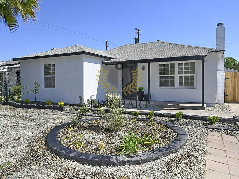 1584 N Carruth Ave #A — Photo 3