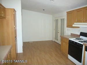 5th image of 109 W Matterhorn St