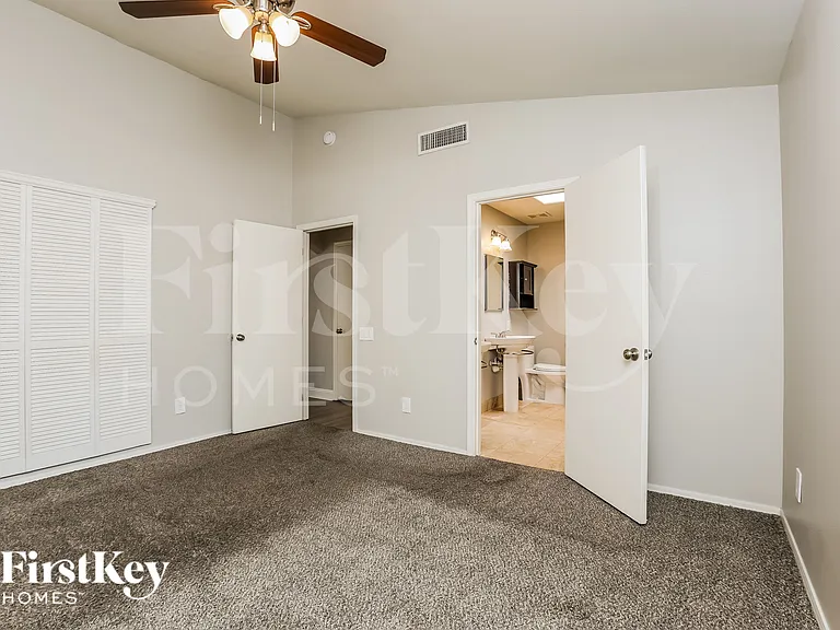 4116 E Tanglewood Dr — Photo 9