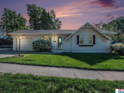 5305 N 62nd St, Omaha, NE, 68104