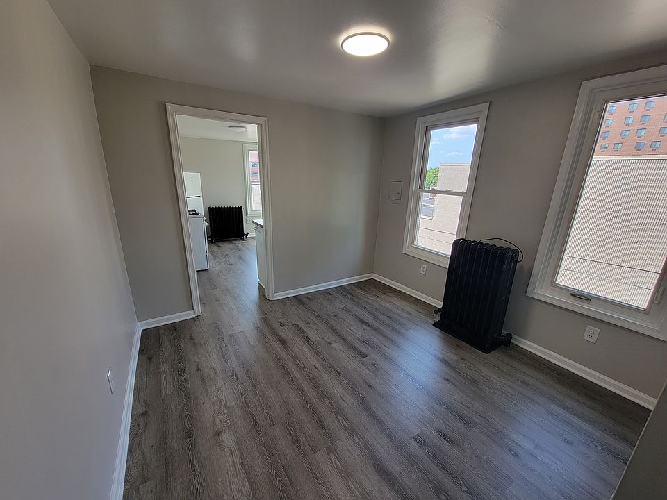 126 N Duke St York PA Zillow