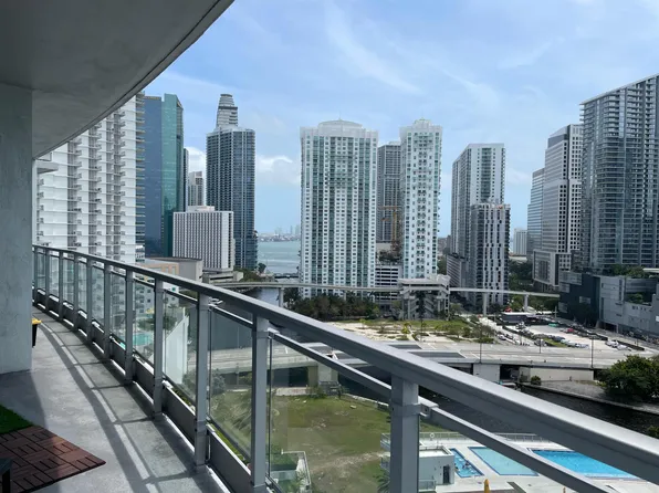 90 SW 3rd St #2013, Miami, FL 33130