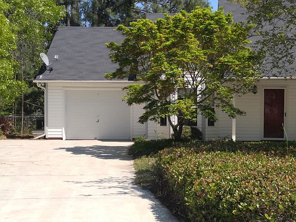 3rd image of 1014 Balfoure Dr