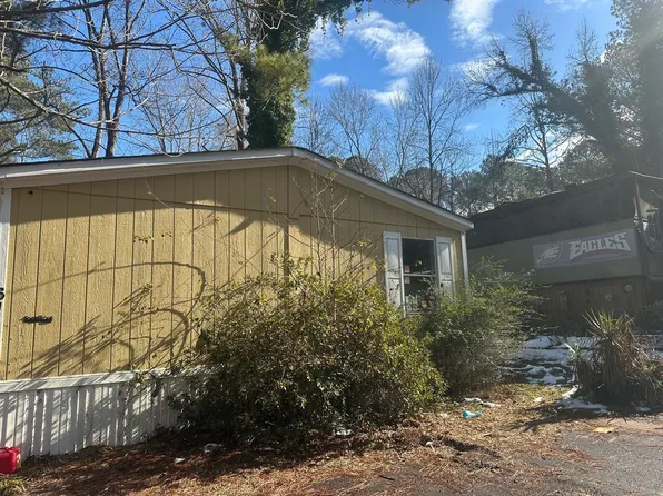 61 Daniel Dr, Stockbridge, GA 30281