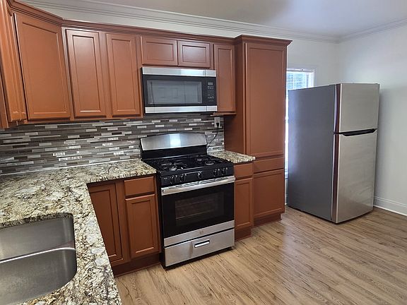 4th image of 715 Whittington St