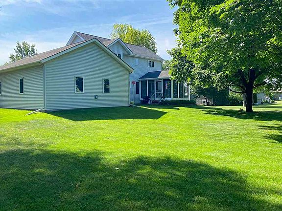 4th image of 12750 Wilmington Close