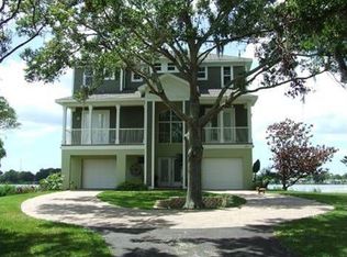 484 N Highland Ave, Tarpon Springs, FL 34688
