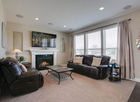 5th image of 18185 Dunbury Ave