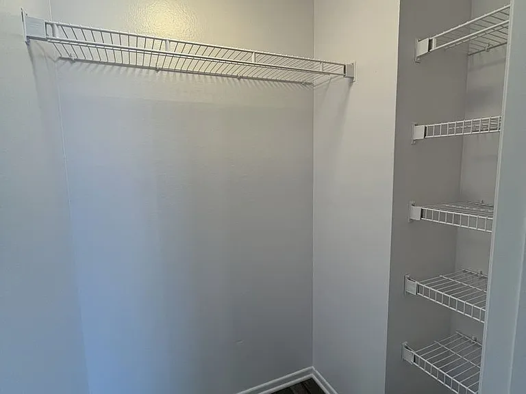 5235 Kester Ave — Photo 78