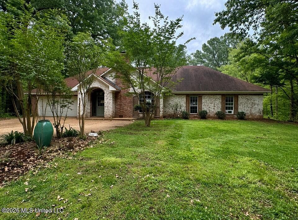 1st image of 306 East Dr #A