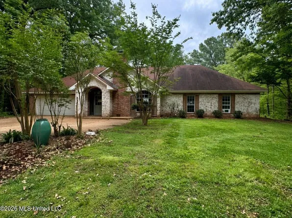 306 East Dr #A, Vicksburg, MS 39180