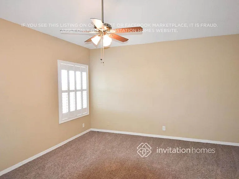 1631 Regal Mist Loop — Photo 8