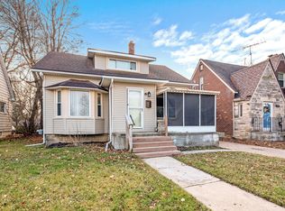 387 Elizabeth Lake Rd, Pontiac, MI 48341