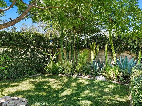 5th image of 27600 Rutherford Pl