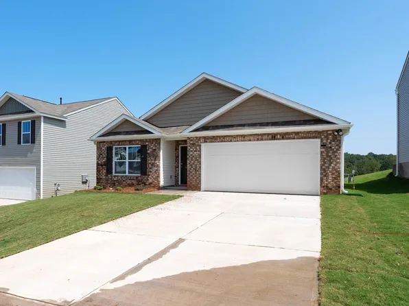909 Kerwood St, Wellford, SC 29385
