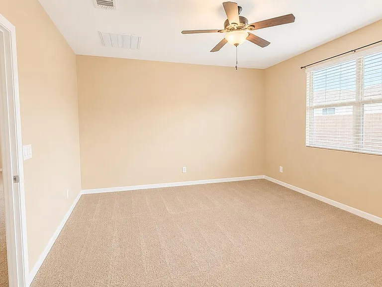 277 N Jesse St — Photo 12