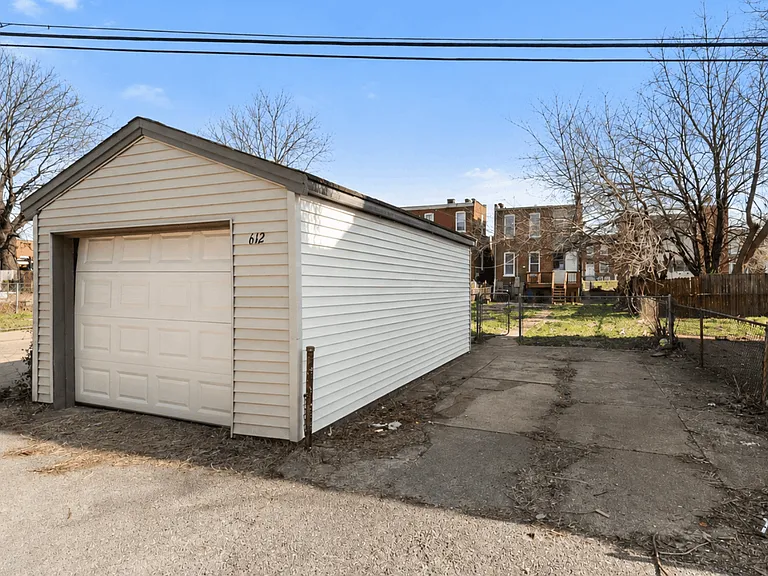 612 Holly Hills Ave — Photo 26