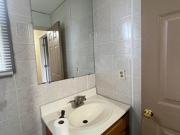 21st image of this home