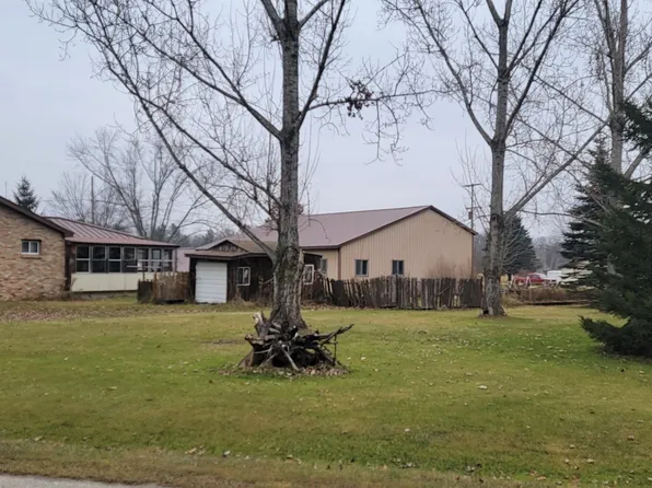 320 N Michigan Ave, Omer, MI 48749