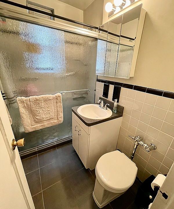 1st image of 2685 E 7th St APT 1P