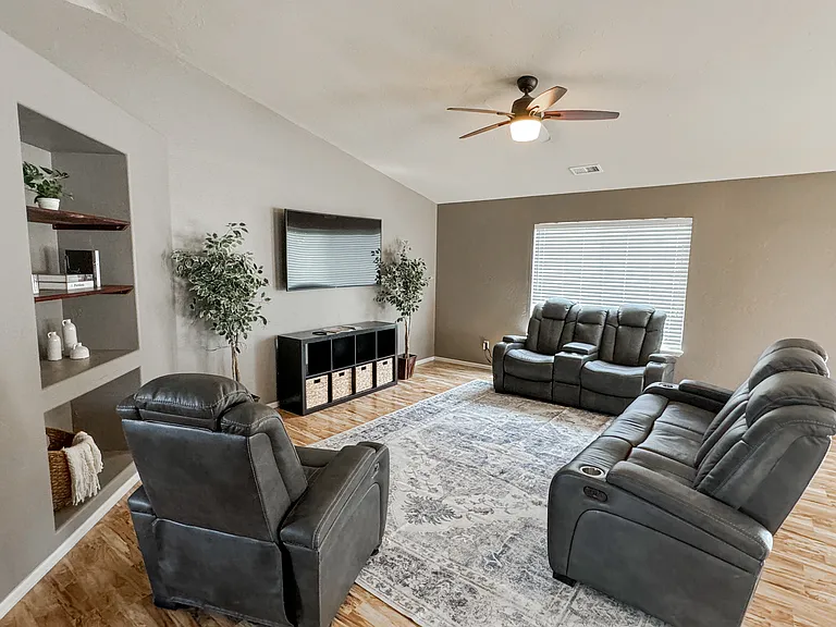 2869 Sophia Way — Photo 5