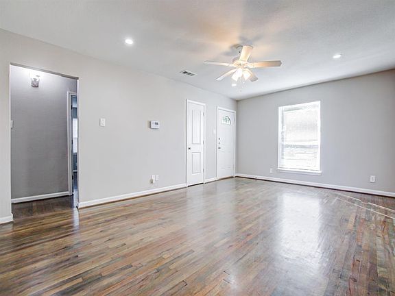 4th image of 2809 Cherrywood Ave