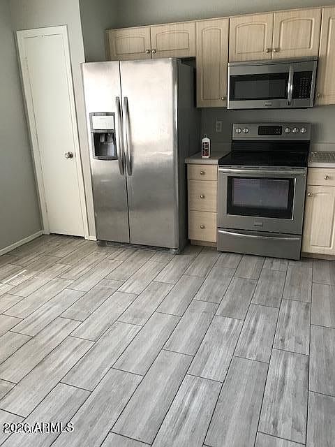 1st image of 8723 N 112th Ave