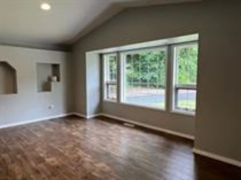 3 bed, 2.5 bath, 2000 sqft, $3,250 — Photo 4