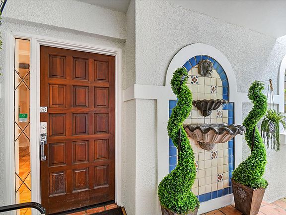 4th image of 5586 N Ocean Boulevard #35g