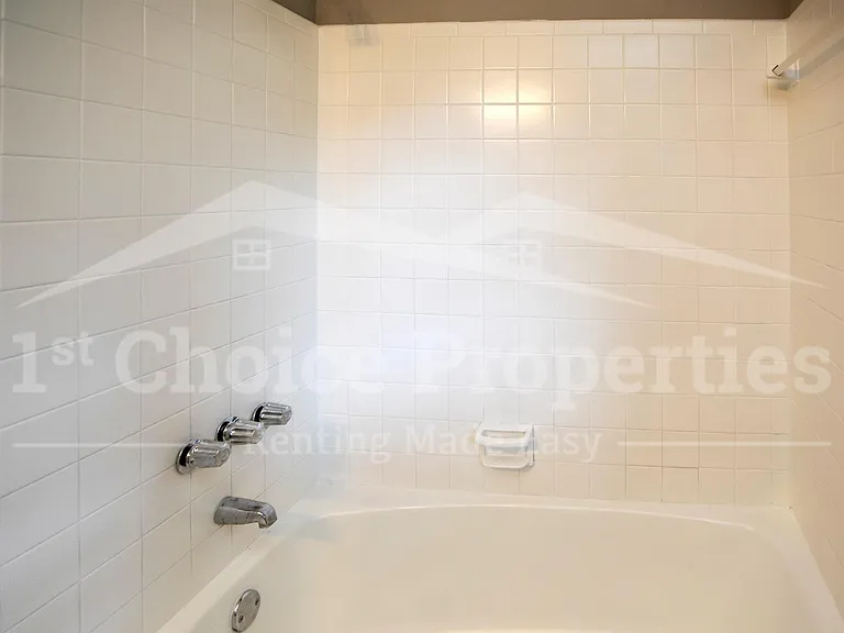 1037 Dawn Dr — Photo 17