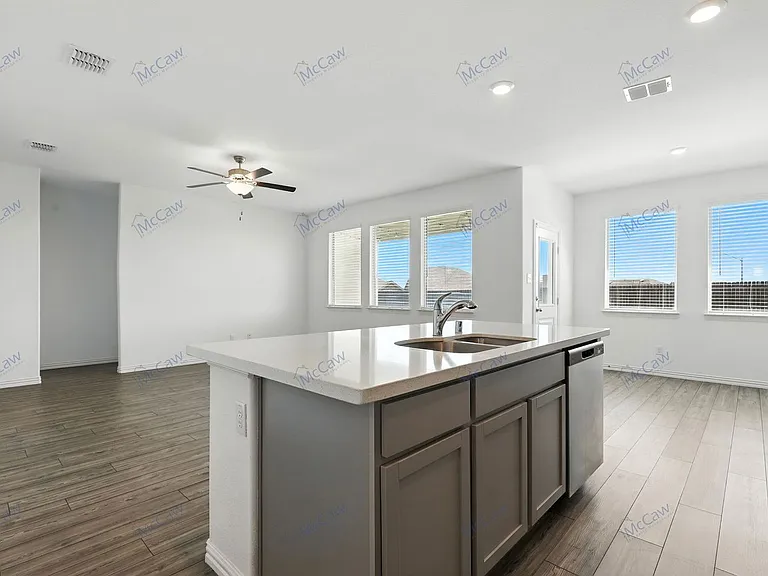 6924 Waterloo Ln — Photo 8