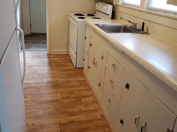 806 N 2nd St, Red Oak, IA 51566