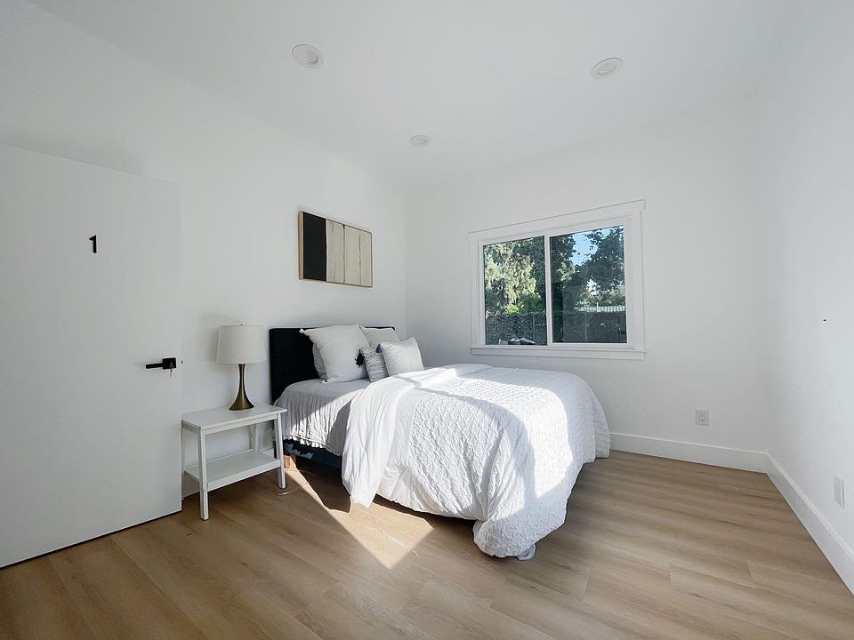 2nd image of 36 Fox Ave #1
