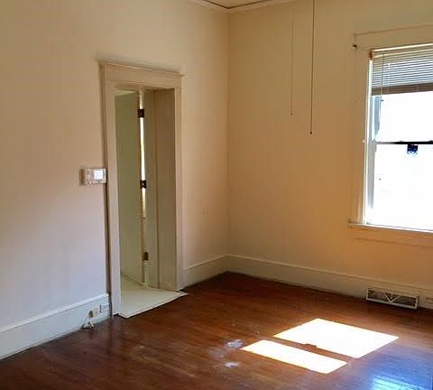 5th image of 109 Morgan Ave