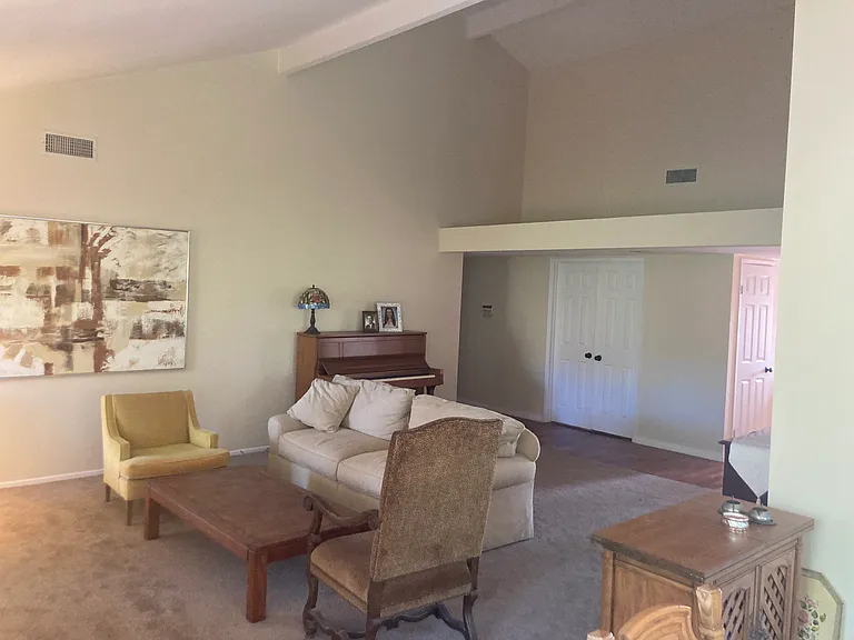 726 Santa Rufina Dr — Photo 6