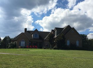 385 Hunting Hill Rd, Piney Flats, TN 37686