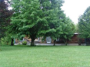 1217 Shoal Creek Rd, Balsam Grove, NC 28708